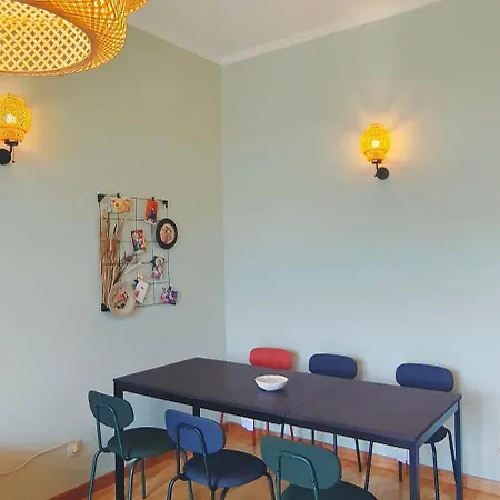 Spacious Next To Synagogue In Astoria Apartmán