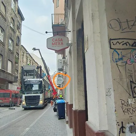 Daire Spacious Next To Synagogue In Astoria Budapeşte